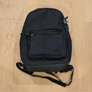 Nike Heritage Eugene Backpack 23L